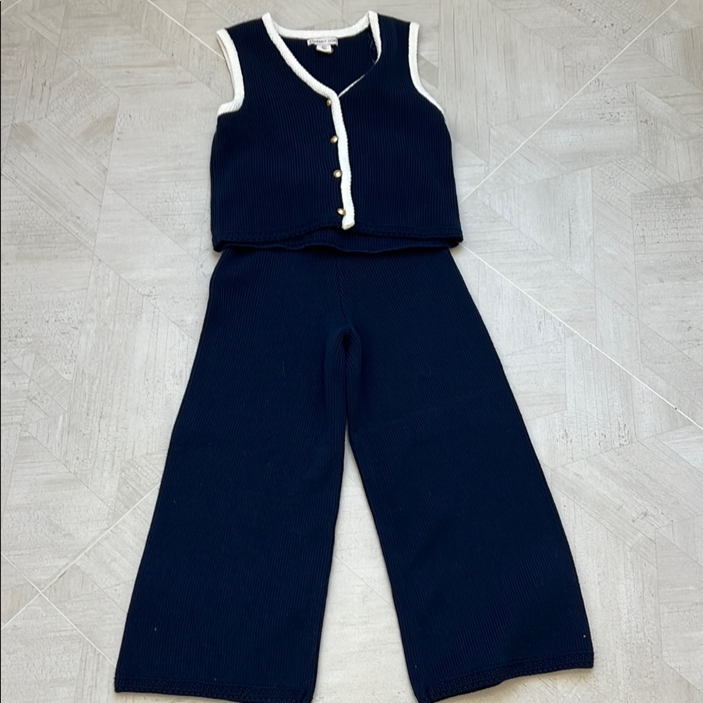 Sincerely Jules Blue Sleeveless knit  top and pants size Small